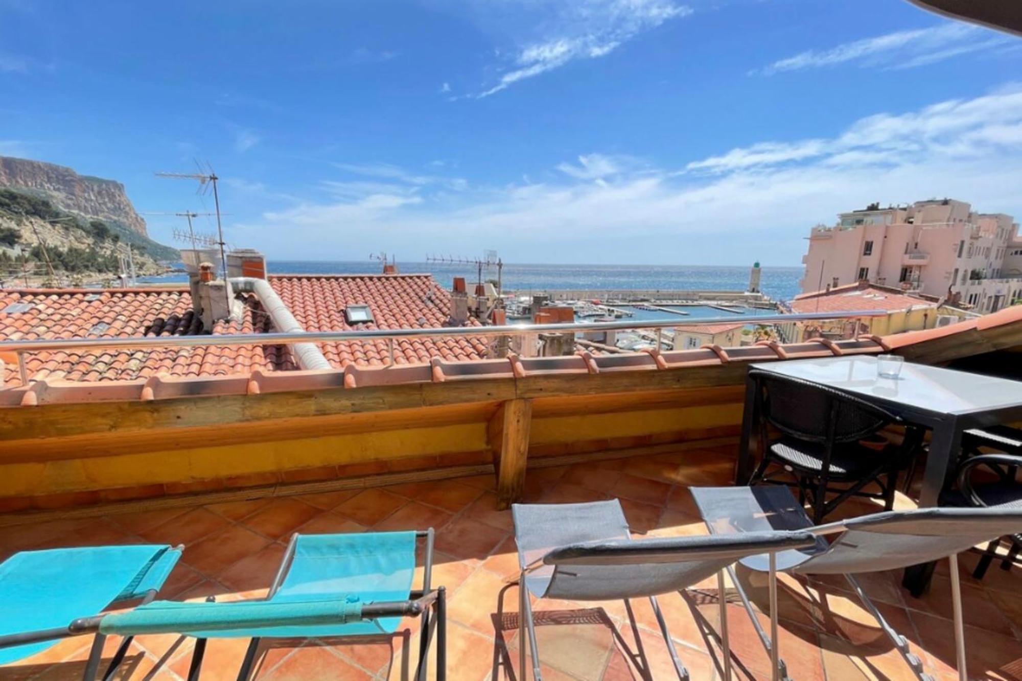 La Perle De Cassis - Terrace With Sea View Lejlighed Eksteriør billede