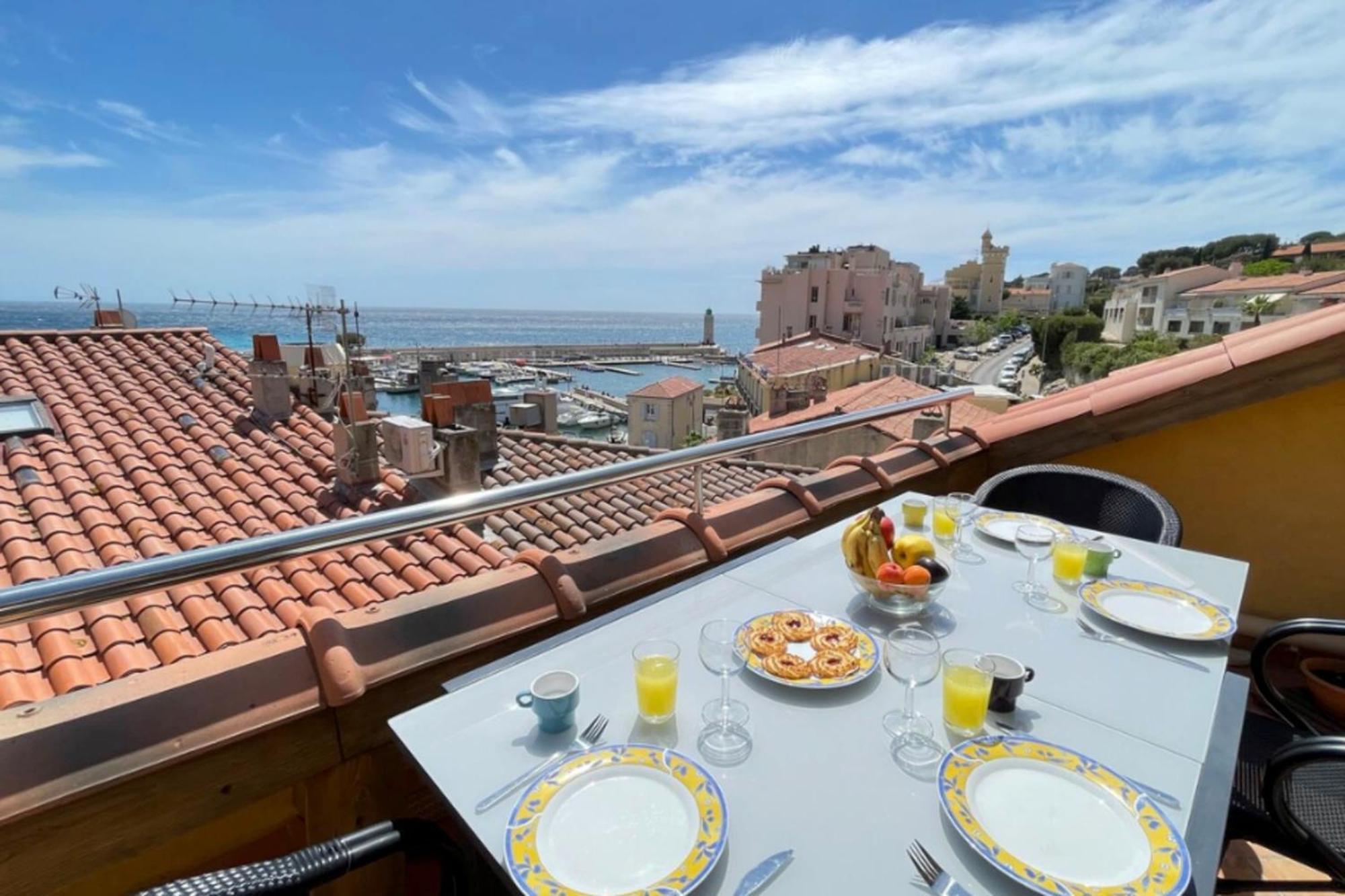 La Perle De Cassis - Terrace With Sea View Lejlighed Eksteriør billede